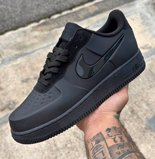 AF1 BLACK IN BKACK