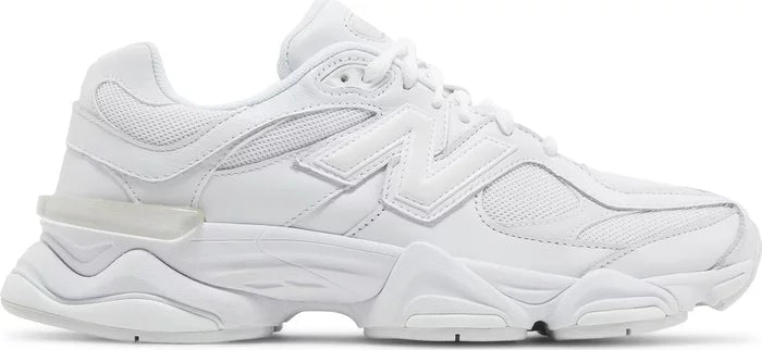9060 'Triple White